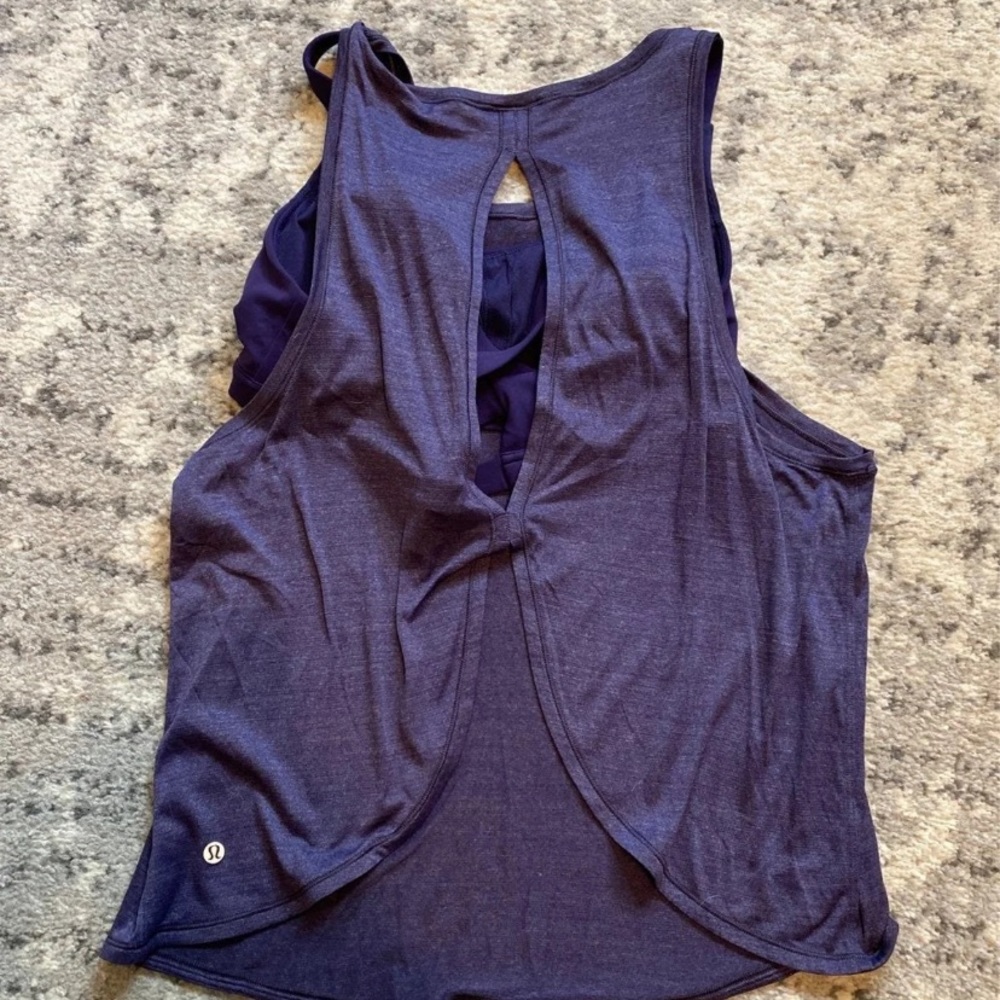 Lulu Lemon Top built in sports bra, size 12